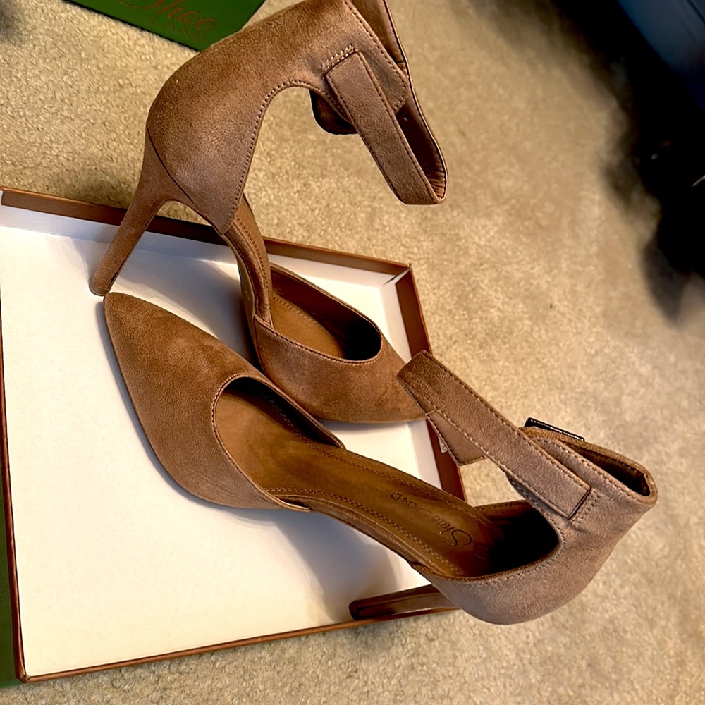 Size 9 never worn